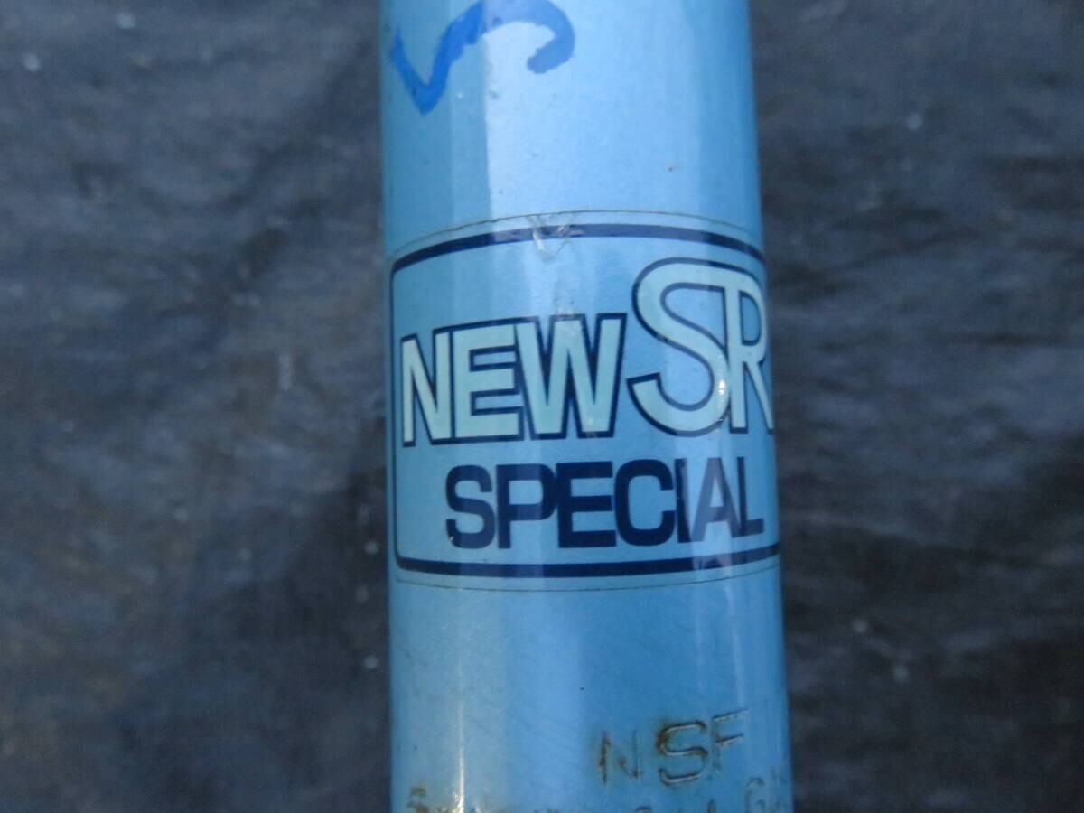 LA5534* Nissan Serena C24 неоригинальный /KYB амортизатор / задняя подвеска левый и правый в комплекте / NewSRSPECIAL * прилипание нет выпадение * утечка нет