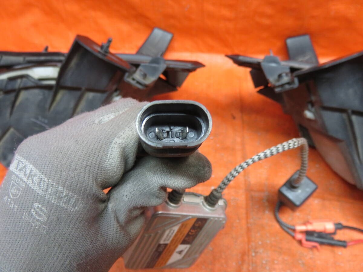 LA4189* лампочка-индикатор OK Vellfire ANH20W/ предыдущий период передний / противотуманая фара противотуманные фары /HID балласт левый и правый в комплекте /K12-495 ANH25W GGH20W GGH25W