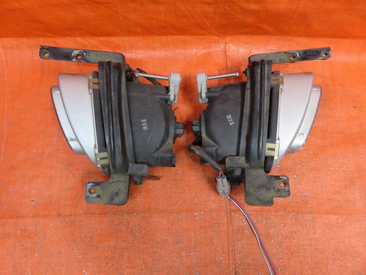 LA4298* лампочка-индикатор OK Soarer UZZ40/ предыдущий период обычный галоген противотуманая фара левый и правый в комплекте / оригинальный KOITO 24-42 металлизированный рама * загрязнения / текущее состояние доставка