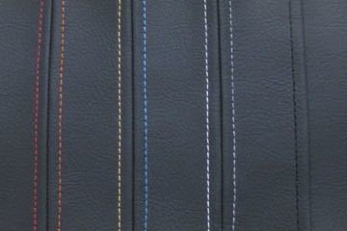 ★ プリウスアルファーα センターコンソールレザー生地★_画像4