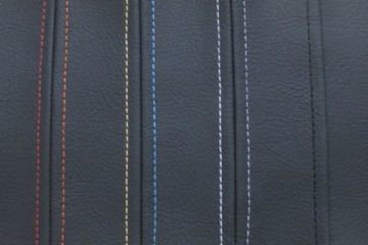 ★ハイエース200系 フロント ドアパネル ユーロステッチレザー張り生地★_画像4