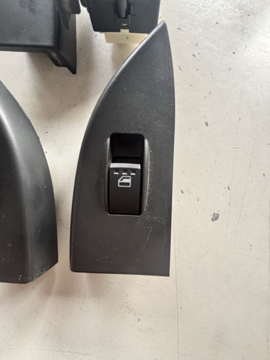 ②12+4ピン用 パワーウィンドスイッチNAP製 ムーブ L150S L160S L152S ムーヴラテ L550S L560S 送料600円_画像4