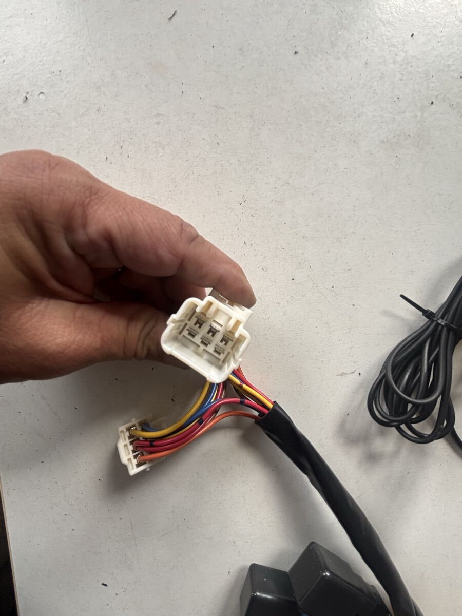 ムーヴ 、ムーブカスタムL150S L160S ユピテルVE-E27 エンジンスターター_画像3