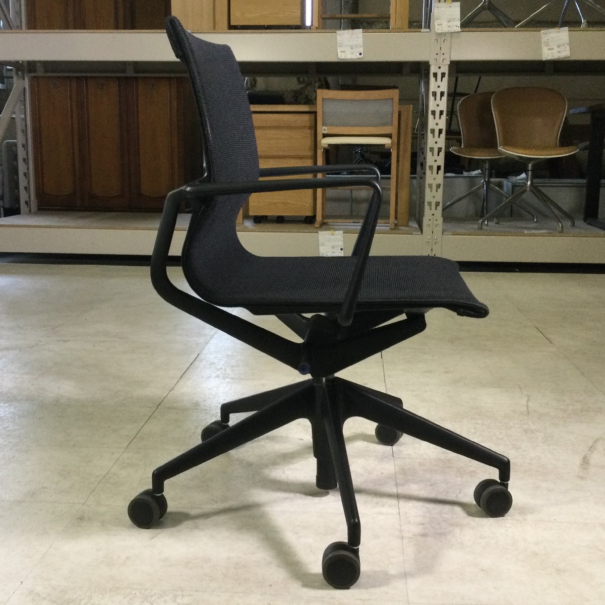 Vitra vi тигр Physixfijiks офис стул черный стул стул офисная мебель ③