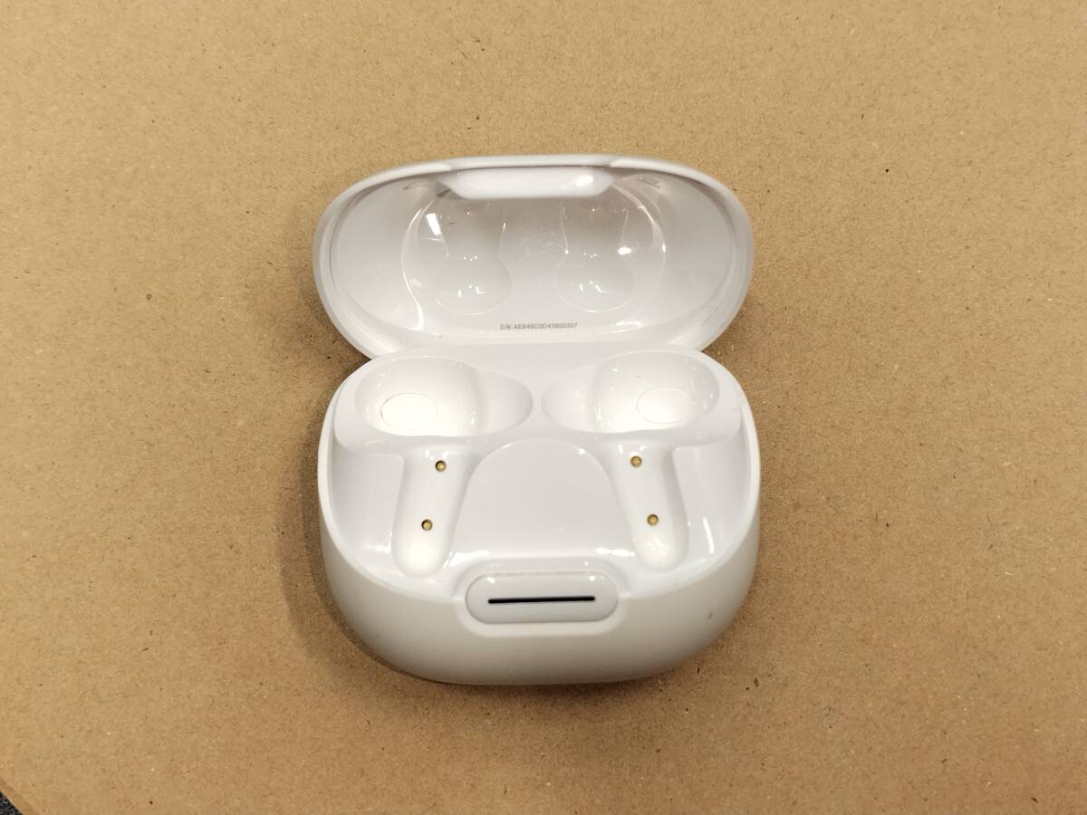 NH2504 ANKER アンカー Soundcore liberty 4 NC Bluetooth ワイヤレス イヤホン 充電ケースのみ A3947 ホワイト_画像3
