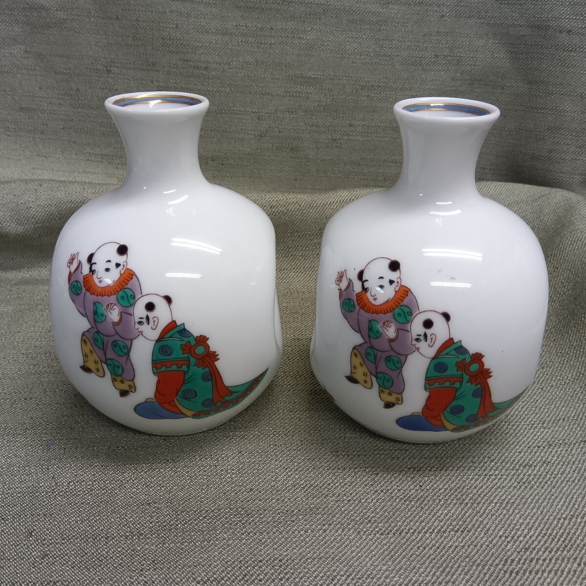 金の鈴　香蘭社　酒器揃　色絵唐子独楽遊びの図　徳利2本　猪口5客　 酒器セット　美品_画像9