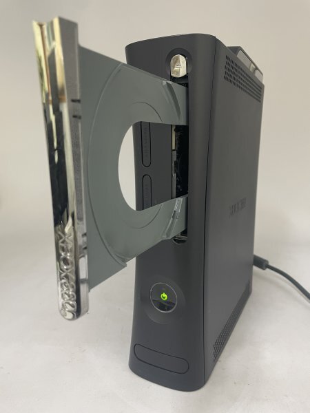 【中古・現状品】通電のみ確認済 Microsoft マイクロソフト Xbox 360 本体 120GB CONSOLE HDD ゲーム 1FA1-S100-10E15_画像8