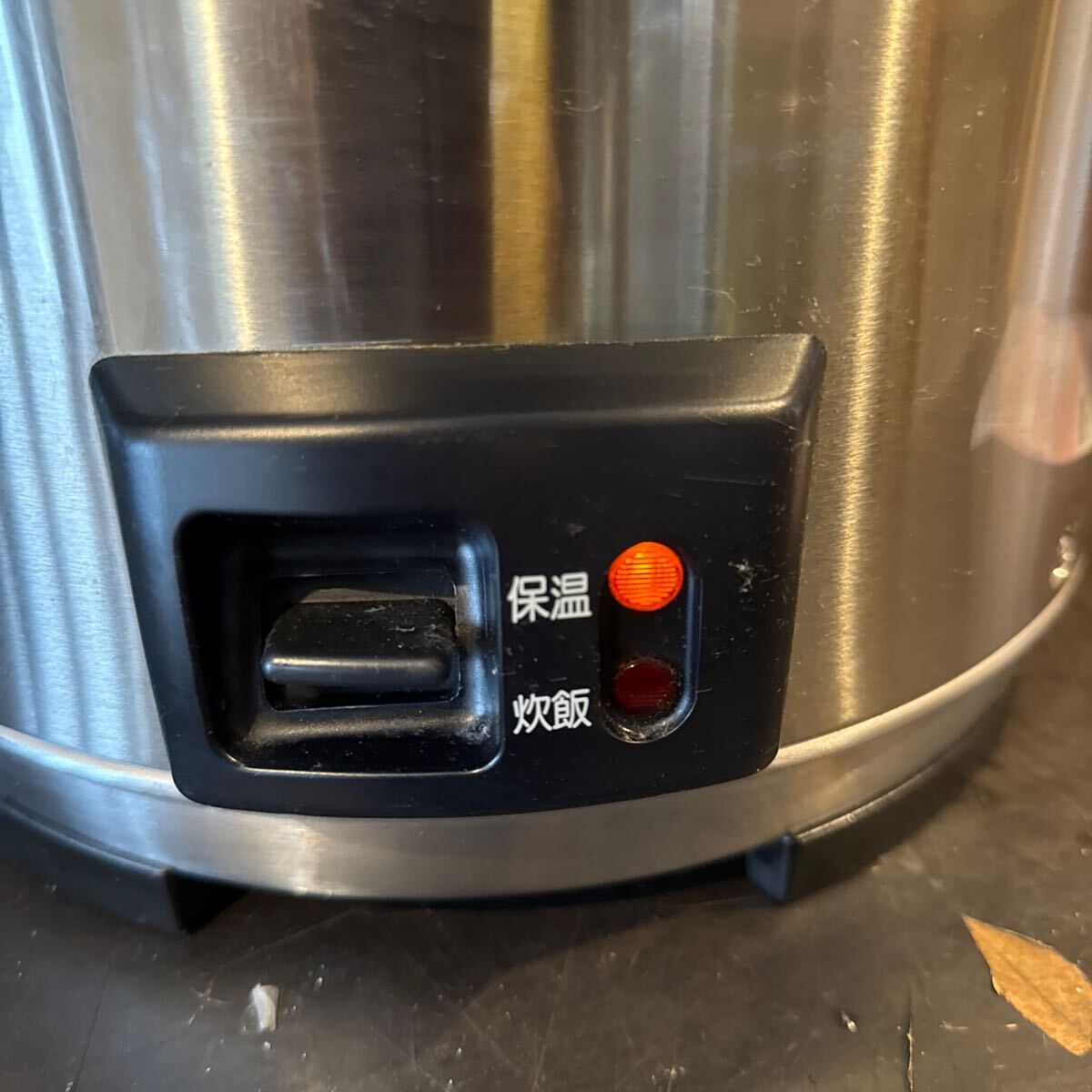 タイガー JNO-A270 タイガー炊飯ジャー ステンレス炊飯容量2.7L 2012年_画像2