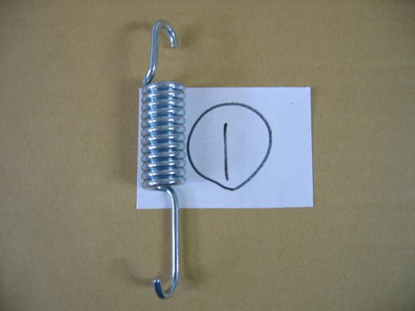 送無 新品 スズキ純正 センタースタンド バネ ① 110mm スプリング スズキ 2サイクル レッツ レッツ2 ヴェルデ ZZ 2スト SUZUKI Let'sⅡ_画像1