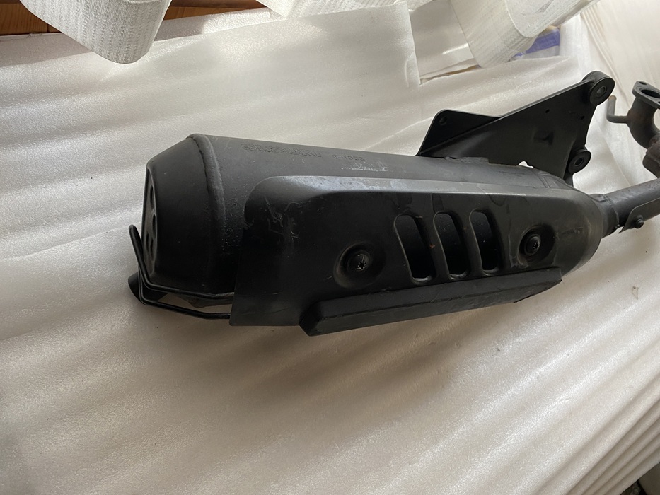 美品 SUZUKI スズキ アドレス V100 純正 マフラー CE13A チャンバー CE11A_画像3