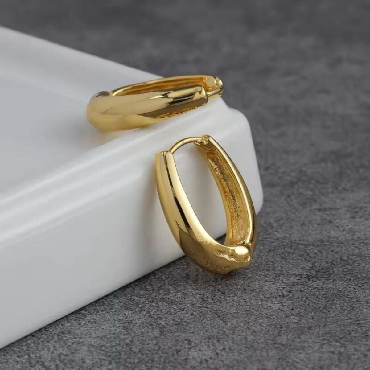 シンプルが良い…♪イエローゴールド*U字型フープピアス_画像9