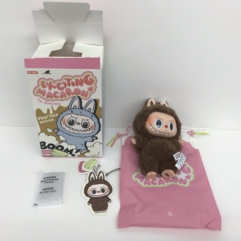 4277 POP MART THE MONSTERS Exciting Macaron LABUBU ポップマート ラブブ 1/72 シークレット Cocoa 栗子可可 ぬいぐるみペンダント_画像1