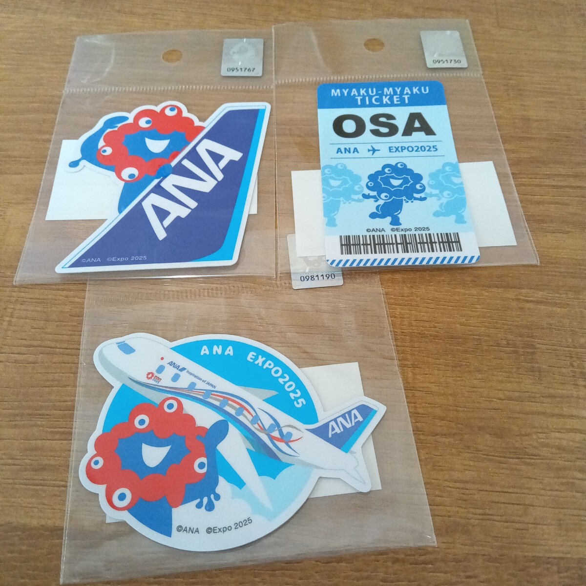 ANA Expo 2025 大阪万博ミャクミャク・コラボステッカー 全日空 シール コレクション EXPO2025 関西万博 未使用 未開封 3枚 万博閉幕_画像2