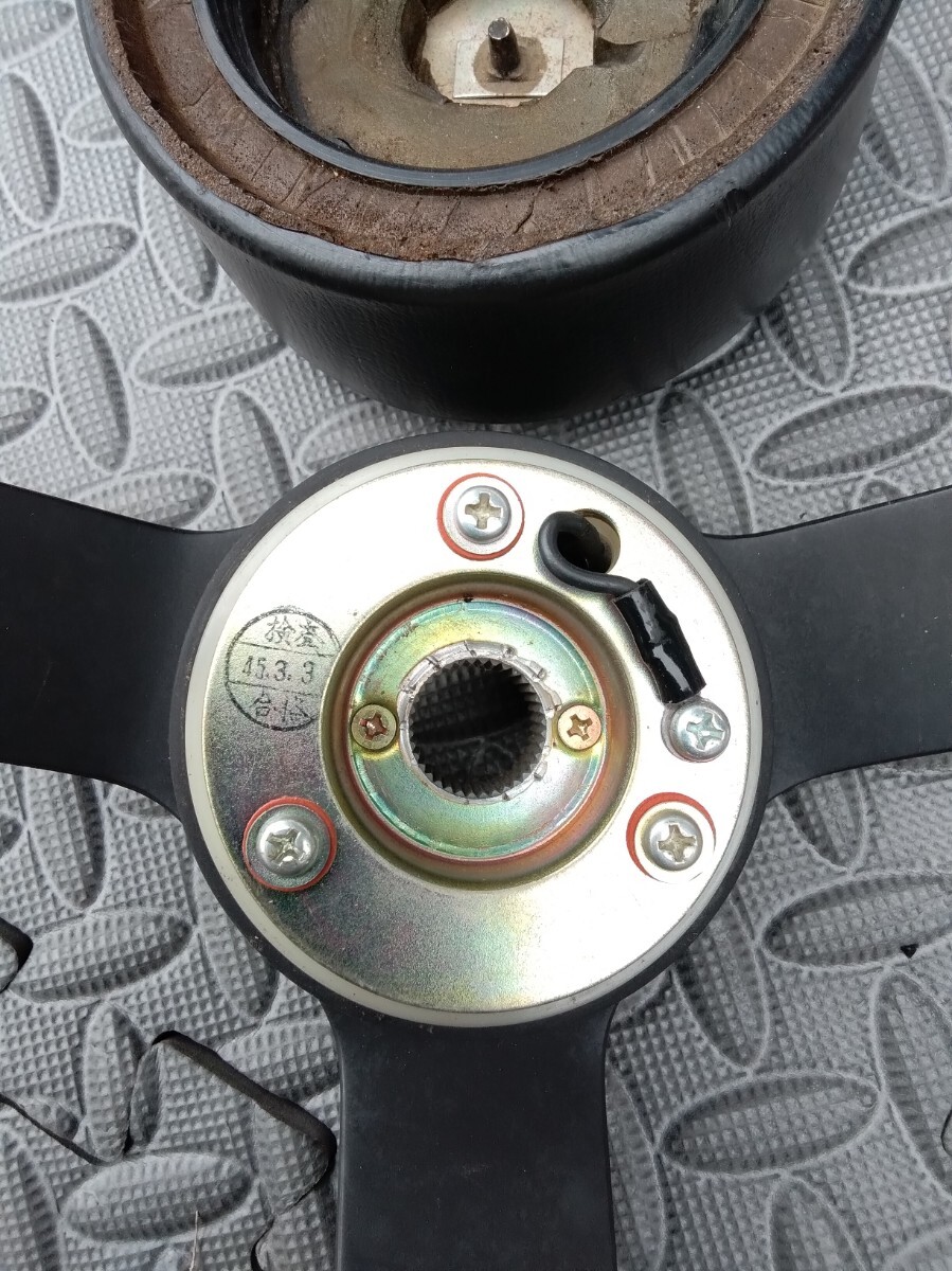 当時物・NISSAN・日産・510ブルーバード・SSS クーペ・ 3本ステアリング・箱スカ・S30z・ローレル・フェアレディZ・旧車・昭和・中古品。_画像9