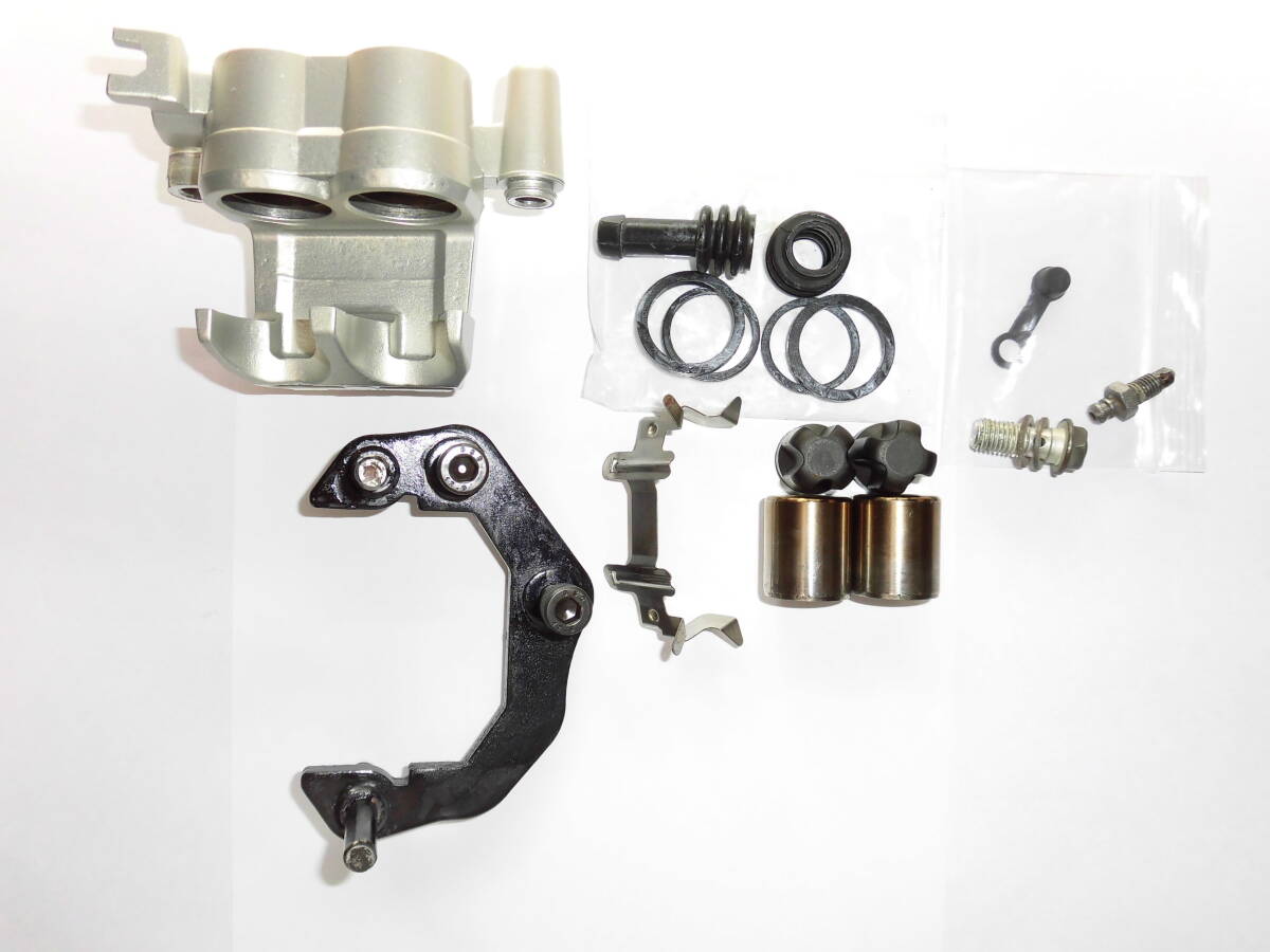 ゼファー400(C型)リアブレーキキャリパー(2pot)、ZXR250・バリオスにも_画像4