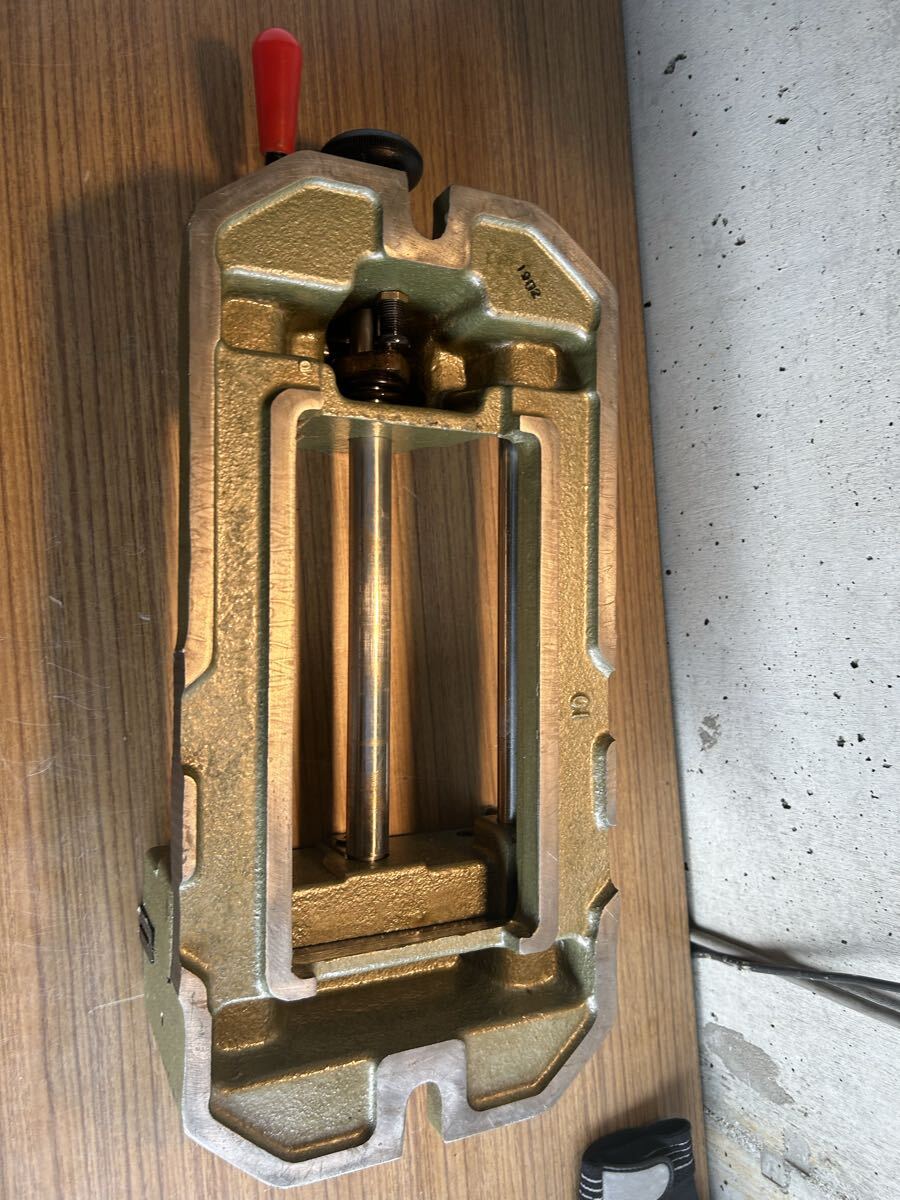 トラスコ クイックバイスF型200mm FQ−200_画像2