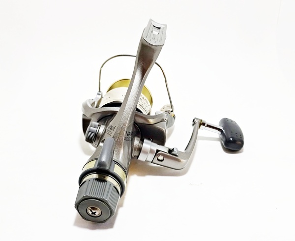 美品 シマノ NAVI ナビ4000L スピニング アオリイカ ヤエン釣り 泳がせ釣り 飲ませ釣り ぶっこみ釣り_画像4
