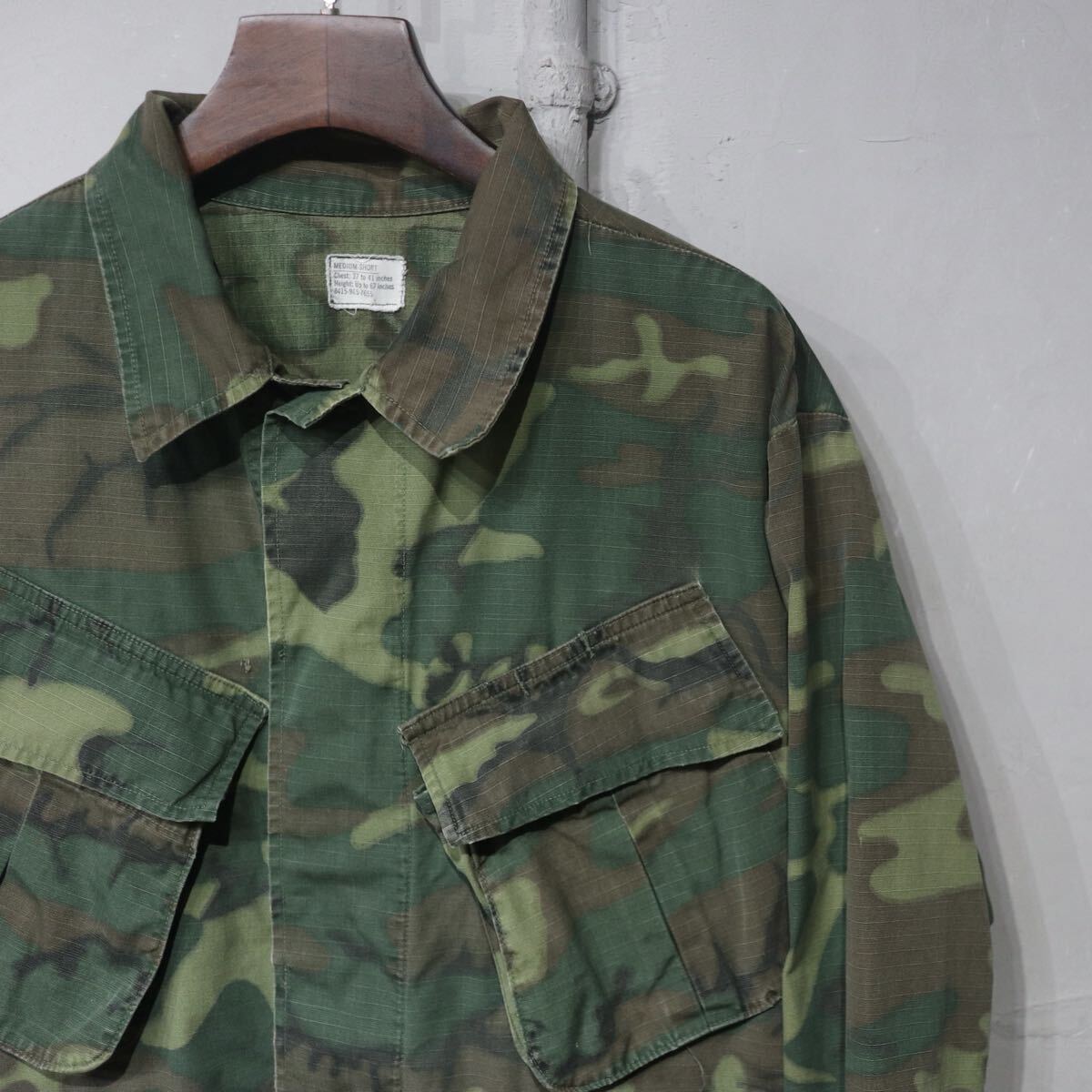 【即決】60s US ARMY ERDL ジャングルファティーグ シャツ ジャケット カモ柄 USA アメリカ ミリタリー 古着 ヴィンテージ midium-short_画像1