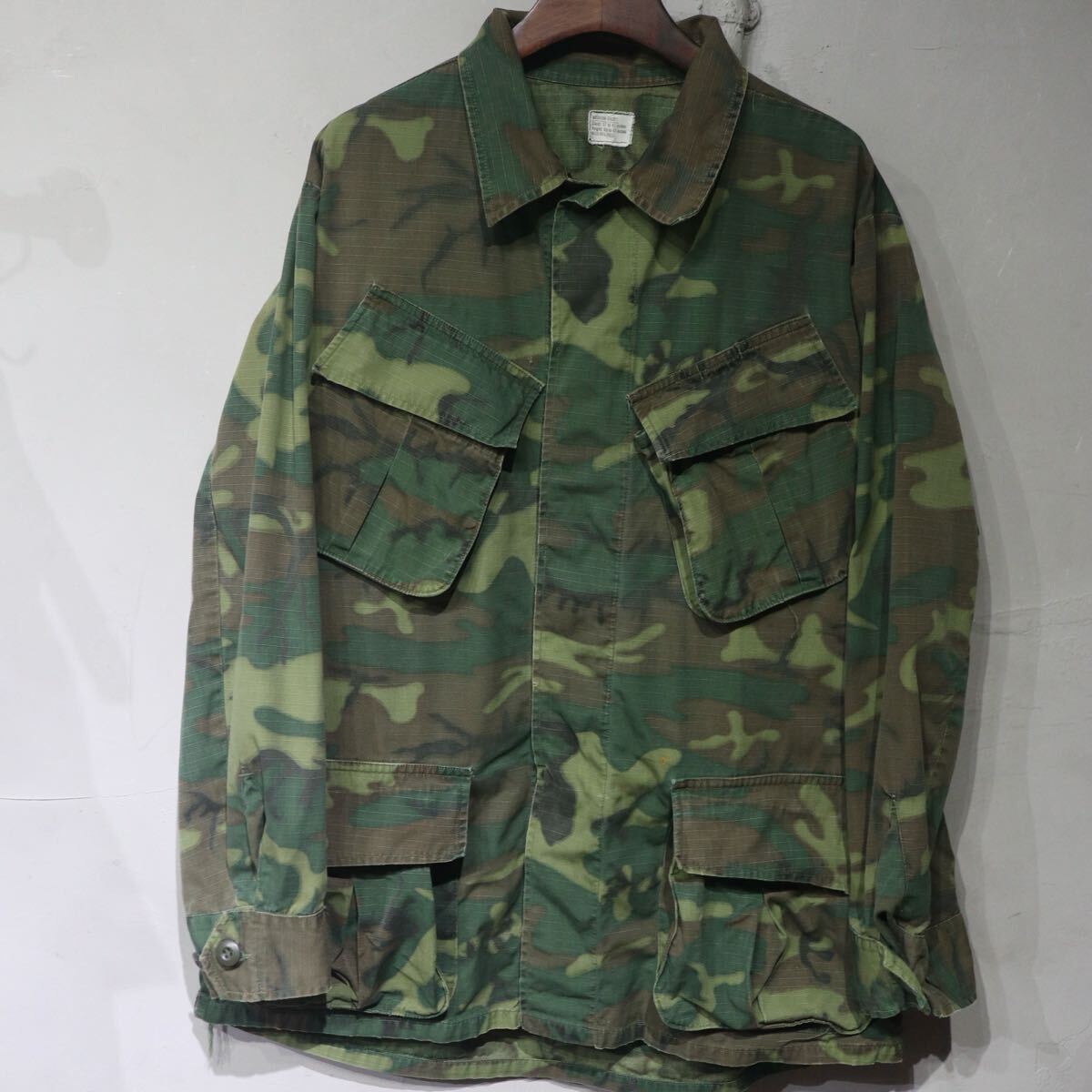 【即決】60s US ARMY ERDL ジャングルファティーグ シャツ ジャケット カモ柄 USA アメリカ ミリタリー 古着 ヴィンテージ midium-short_画像2
