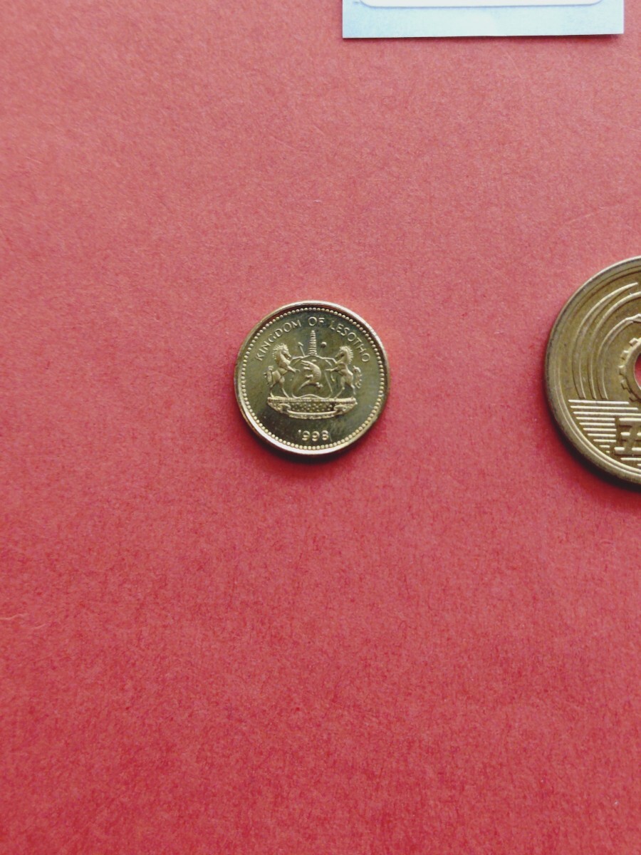 外国コイン　 レソト　(Tー７４６)　５リセンテ硬貨　１９９８年_画像6