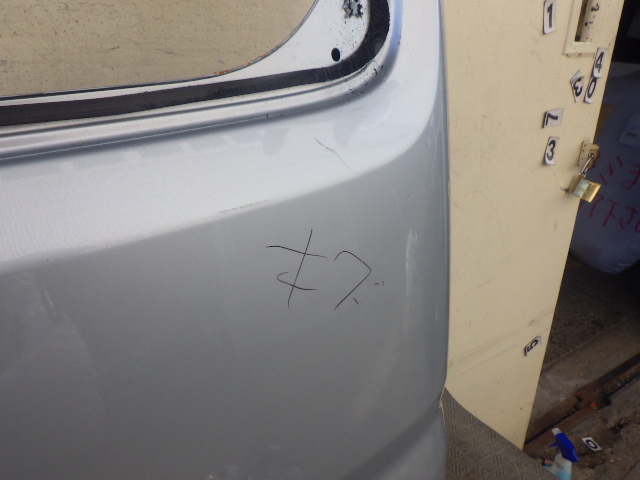 エブリィ DA17V リアゲート バックドア _画像5