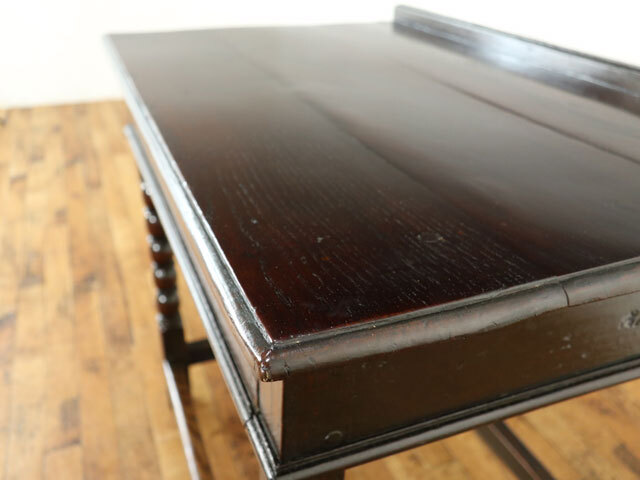 アンティーク サイドテーブル 落ち着いた雰囲気 長方形 引き出し付き 柱部分のデザインも素敵 アンティークフレックス フランス 65320_画像3