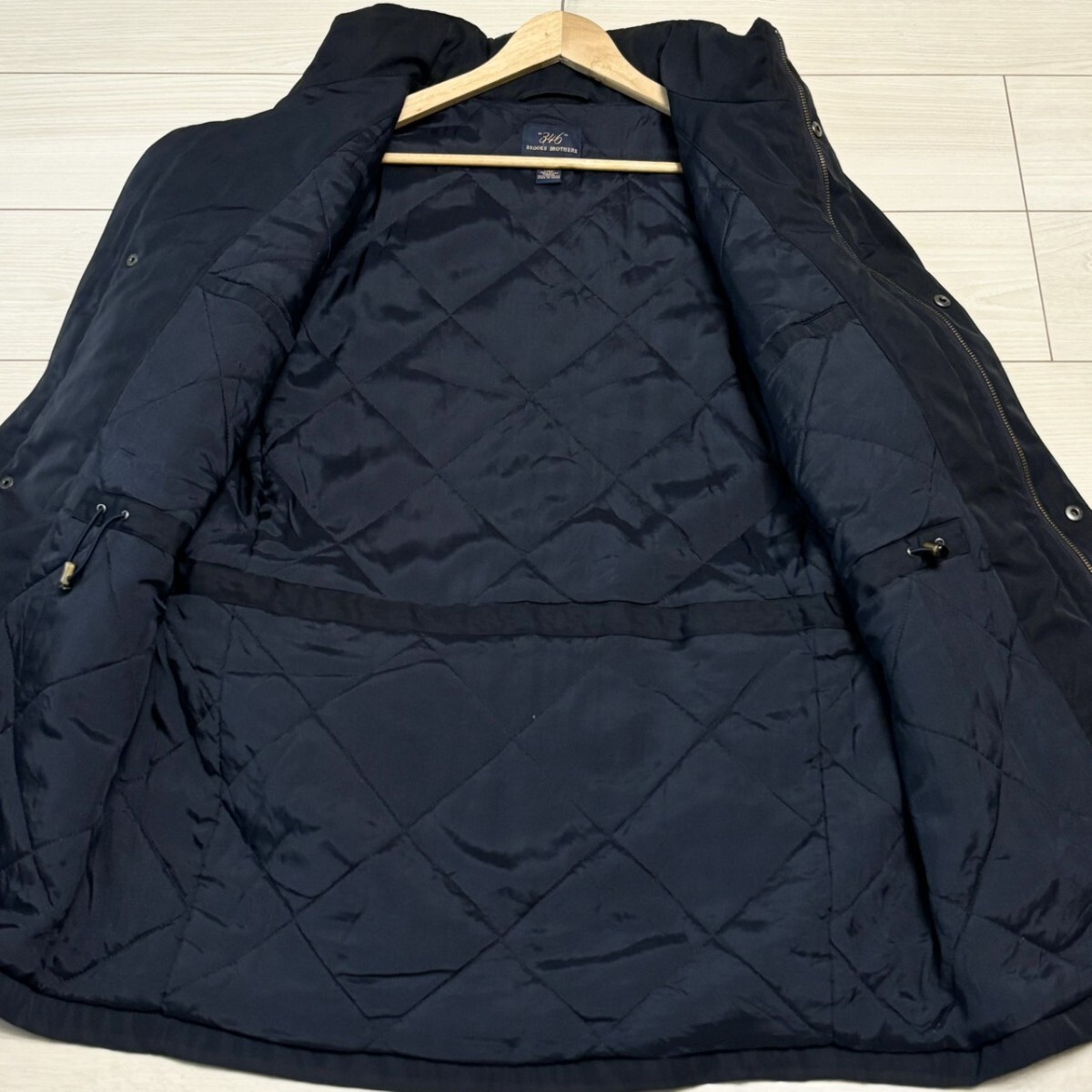 極美品/XLサイズ相当●ブルックスブラザーズ BROOKS BROTHERS ジャケット ブルゾン アウター 中綿 ネイビー ロゴ刻印 フード内蔵_画像5
