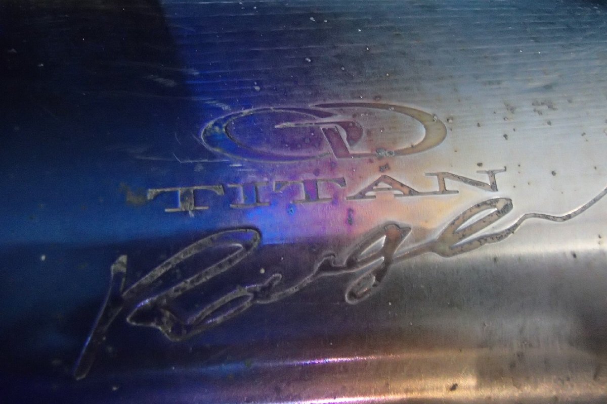 【青森発】リアマフラー 中古 社外 TITAN アルファード TA-MNH15 H14年2月 サビ ガリ傷有<個人宛て発送不可商品>_画像6