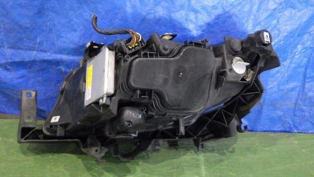【宮城 塩釜発】中古 右ヘッドランプASSY BMW 3シリーズ ABA-VB23 323I 純正品 HID 63.11-7 161674.9