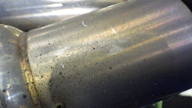 【宮城 塩釜発】中古 Rマフラー 左右セット アウディ A4 GH-8EBWEF 社外品 メーカー不明 4WD ※個人宛発送不可_画像9