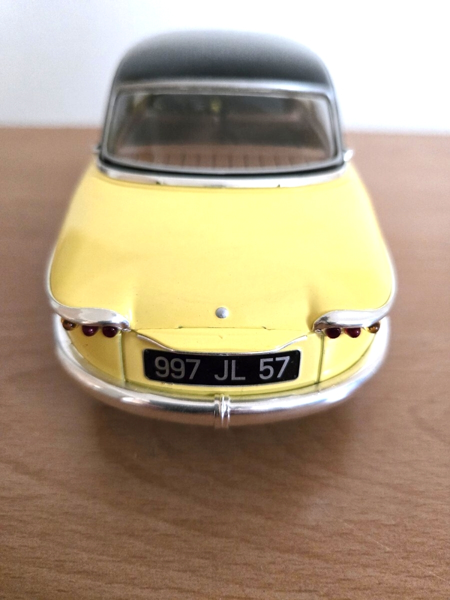 PANHARD　PL17 1/18　 ミニカー_画像4