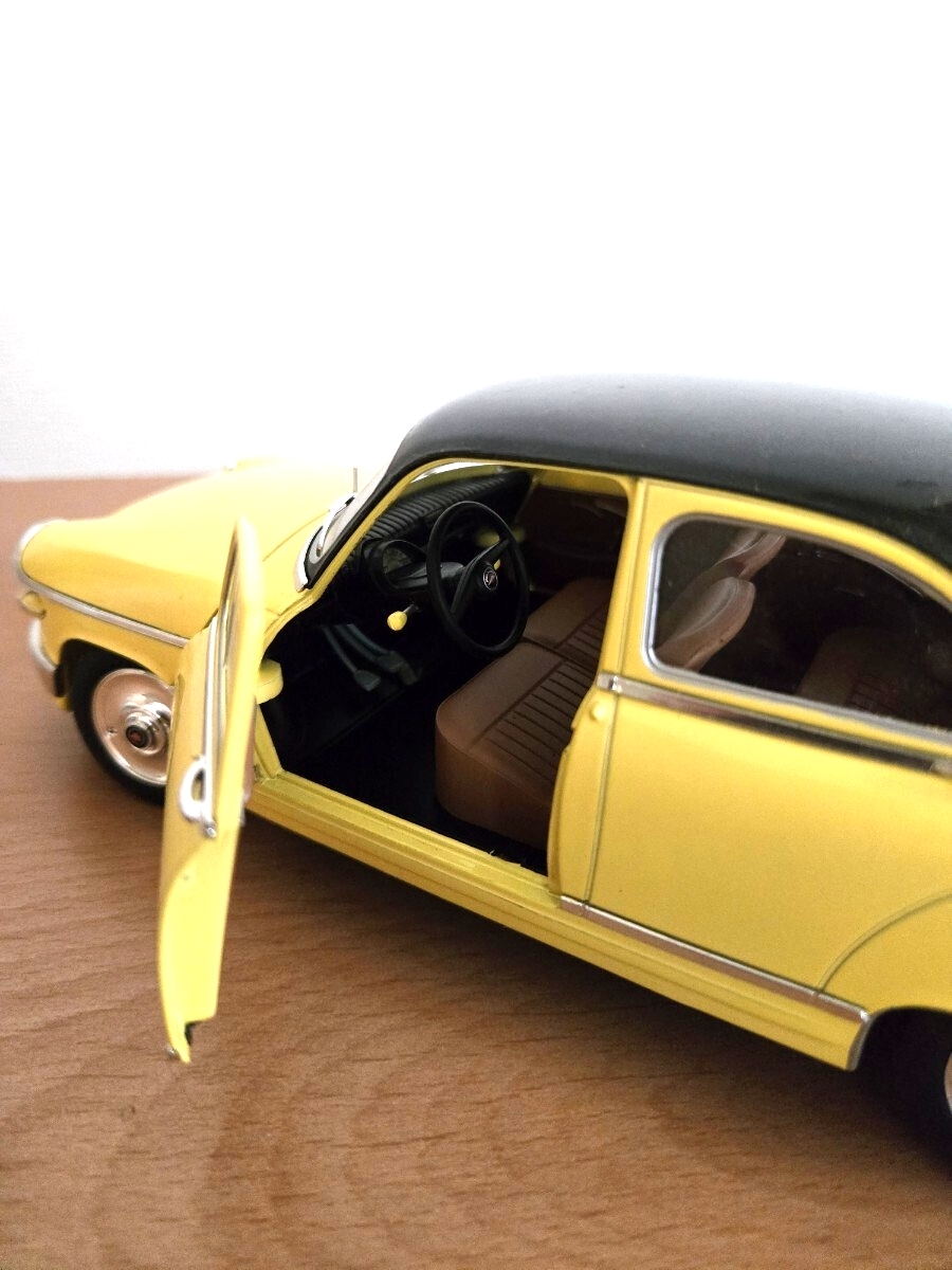 PANHARD　PL17 1/18　 ミニカー_画像5