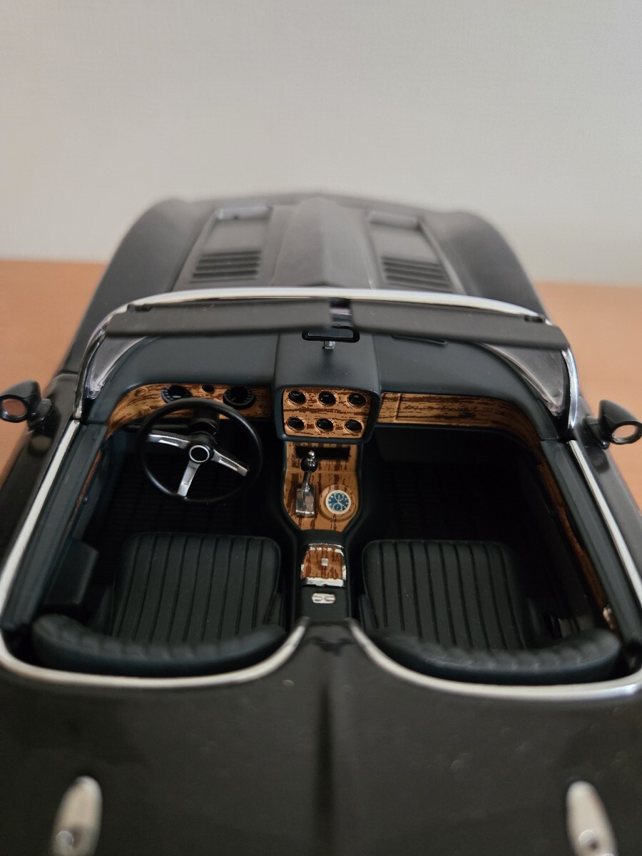 Chevrolet　Mako Shark 1/18　UT ltd製　ミニカー_画像5