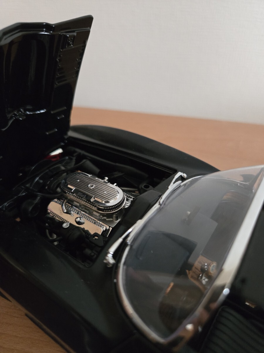 Chevrolet　Mako Shark 1/18　UT ltd製　ミニカー_画像8