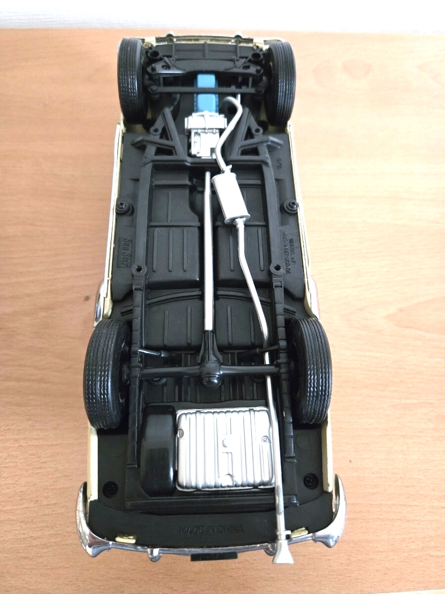 Bel Air 1954 1/18 ミニカー　左ドア開閉不良_画像7