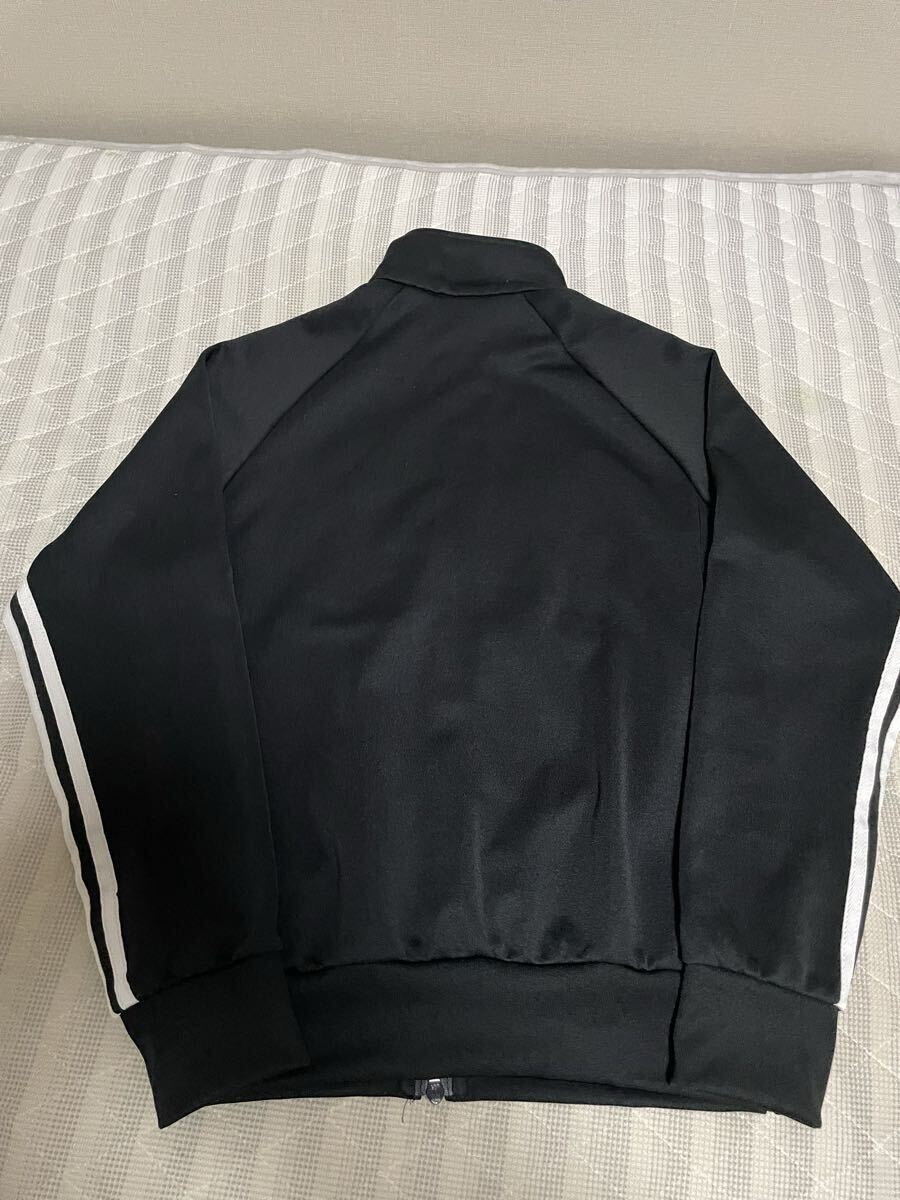 ④ 美品 adidas アディダス トラックジャケット ジャージ ランニング スニーカー ジャケット プリント アディダスオリジナルス M L 長袖_画像3