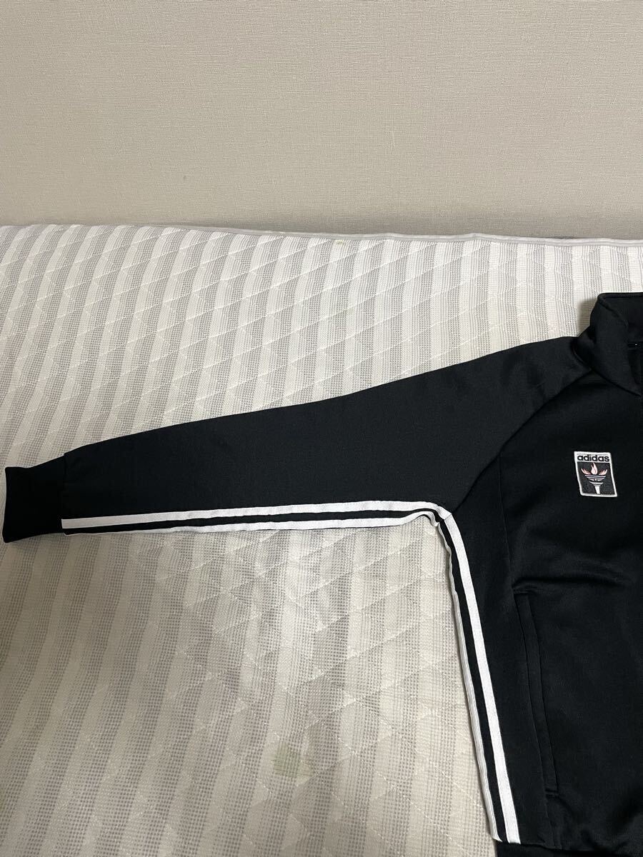 ④ 美品 adidas アディダス トラックジャケット ジャージ ランニング スニーカー ジャケット プリント アディダスオリジナルス M L 長袖_画像4
