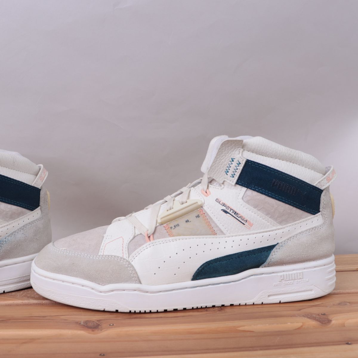z2411 プーマ スリップストリーム ミッド US10 28.0cm/白 ホワイト 紺 ピンク 灰 グレー系 PUMA SLIPSTREAM MID メンズ スニーカー 中古_画像4