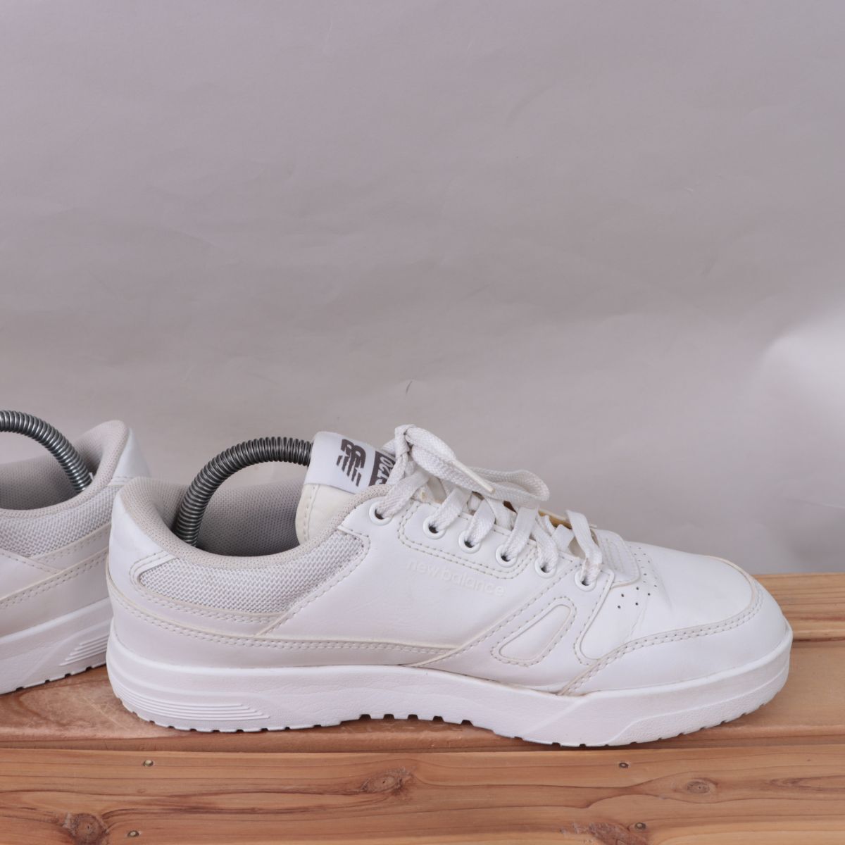 z2987【CT20】ニューバランス US8.5 26.5cm/白 ホワイト newbalance メンズ スニーカー 中古_画像3