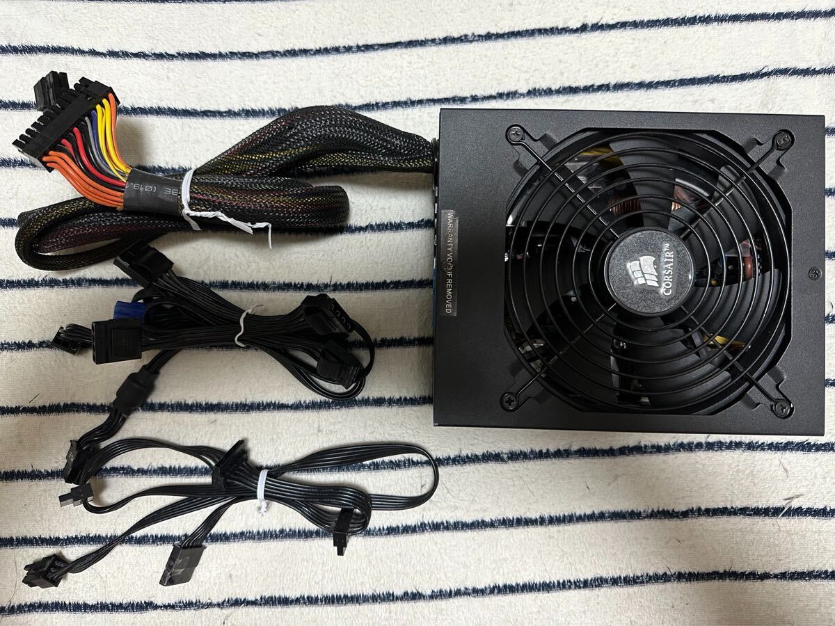 中古 動作品 corsair コルセア HX750W CMPSU 750HX 750W 電源ユニット プラグイン ケーブル 付 SATA 旧HDD用 電源ケーブル 送料無料_画像1