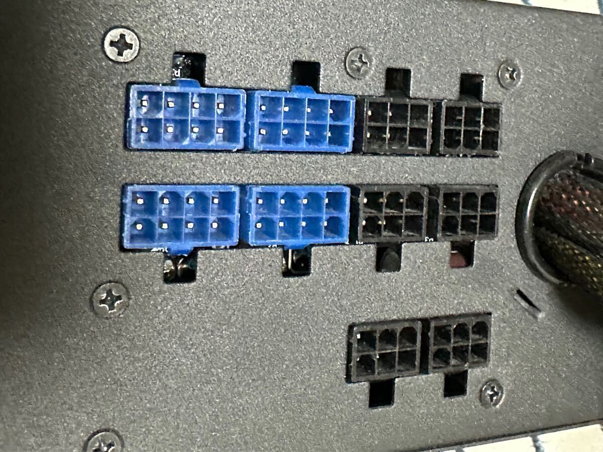 中古 動作品 corsair コルセア HX750W CMPSU 750HX 750W 電源ユニット プラグイン ケーブル 付 SATA 旧HDD用 電源ケーブル 送料無料_画像3