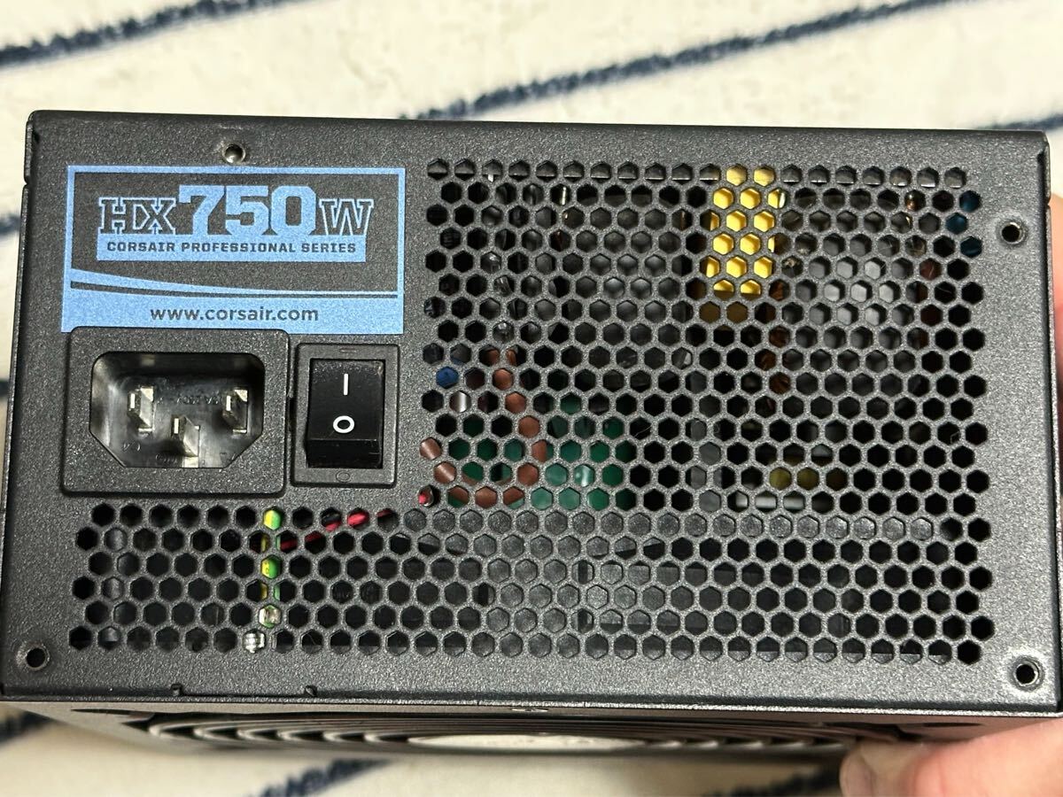 中古 動作品 corsair コルセア HX750W CMPSU 750HX 750W 電源ユニット プラグイン ケーブル 付 SATA 旧HDD用 電源ケーブル 送料無料_画像5