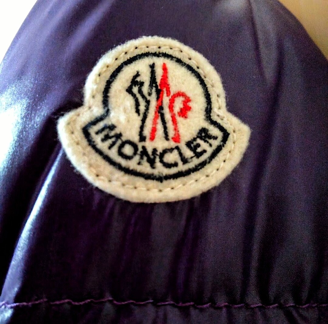 美品即決 モンクレール AUSTIN MONCLER AUSTIN ダウンジャケットフード付き メンズO パープル紫ｘホワイト白 送料無料_画像5
