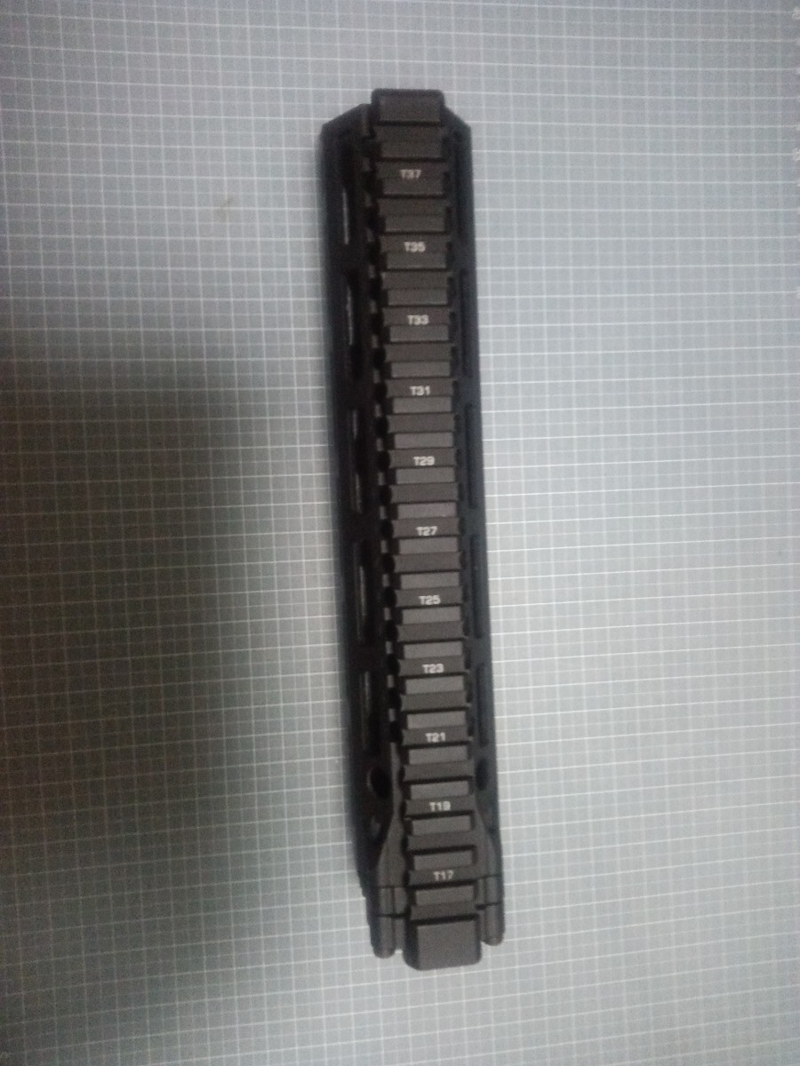 『処分品』DanielDefense MFR 10インチ ハンドガード ダニエルディフェンス 実物_画像3