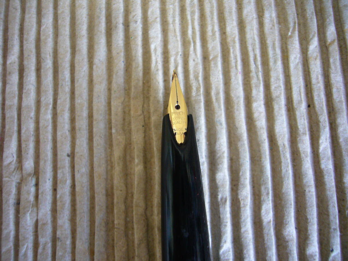 PILOT 万年筆 2本 (シルバーキャップのペン先 14K) 及び シャープペン 1本 あわせて3本 ケース付き 中古品 当時物_画像6