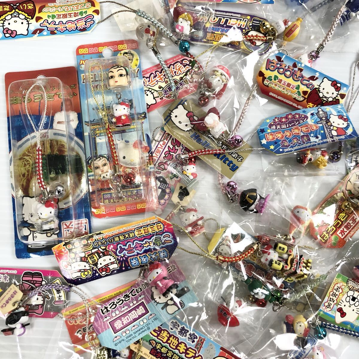 ハローキティ ストラップ 大量 まとめ売り ご當?shù)廿匹?根付け サンリオ Hello Kitty