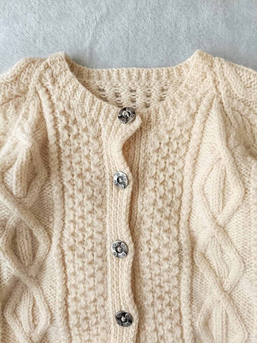 ヴィンテージ アランニットカーディガン メタルボタン 古着 セーター ケーブルニット フィッシャーマン ウール 手編み ユーロ_画像3