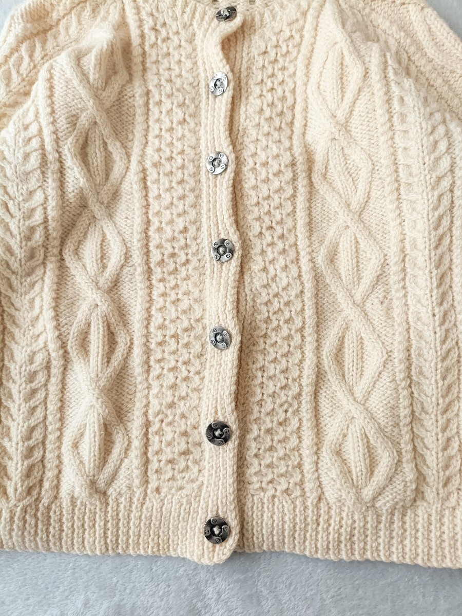 ヴィンテージ アランニットカーディガン メタルボタン 古着 セーター ケーブルニット フィッシャーマン ウール 手編み ユーロ_画像4