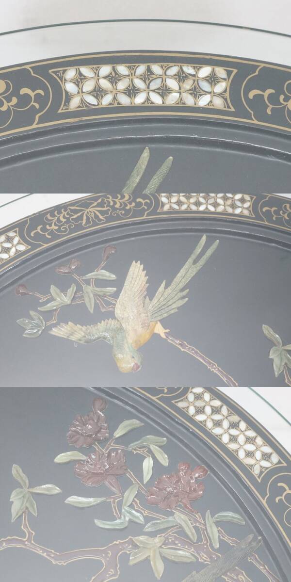 東ハ:【中国美術家具】螺鈿細工 石細工装飾 花鳥図 センターテーブル 幅約81㎝ 高さ約52㎝ ガラス天板付 丸テーブル 円卓 ローテーブル_画像4