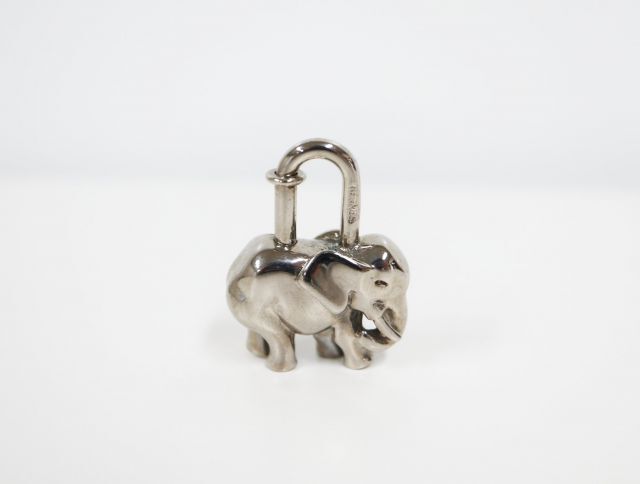  Hermes HERMES Elephant слон серебряный GPkatena юг столица таблеток очарование [ б/у ] мелкие вещи 